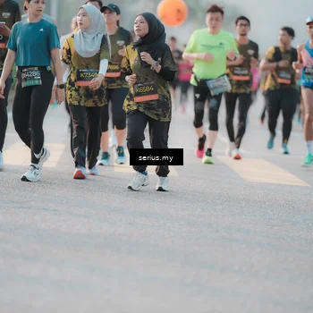 Runner Photo 6382557