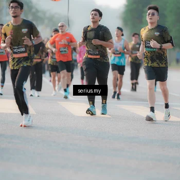 Runner Photo 6382624