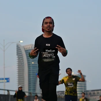 Runner Photo 6382690