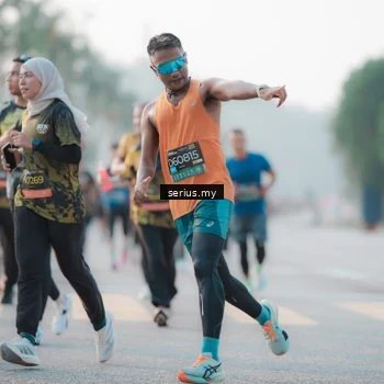 Runner Photo 6382705