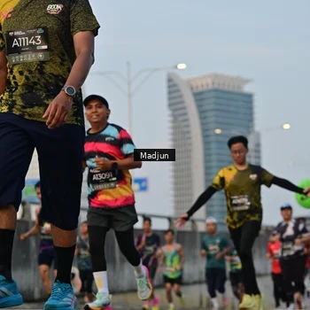 Runner Photo 6382709