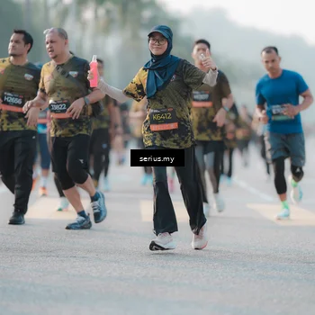 Runner Photo 6382733