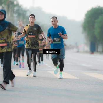 Runner Photo 6382741