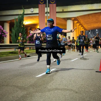 Runner Photo 6382774