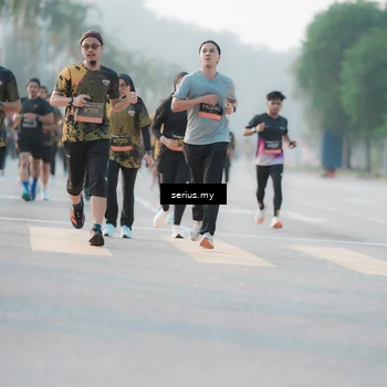Runner Photo 6382810
