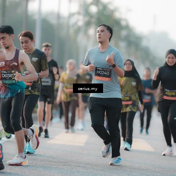 Runner Photo 6382847