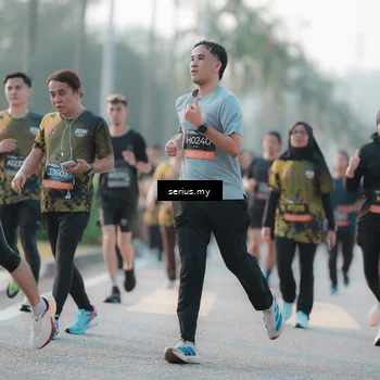 Runner Photo 6382849