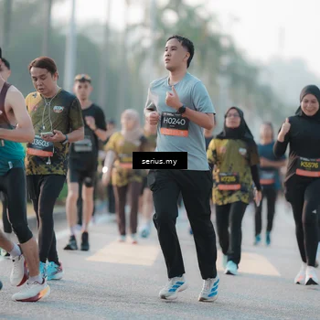 Runner Photo 6382850