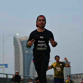 Runner Photo 6382864