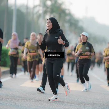 Runner Photo 6382872