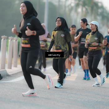 Runner Photo 6382885