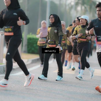 Runner Photo 6382896