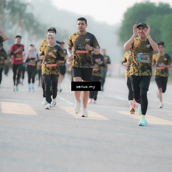 Runner Photo 6382940