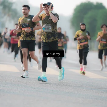 Runner Photo 6382975