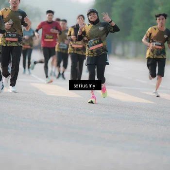 Runner Photo 6383015