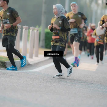 Runner Photo 6383038