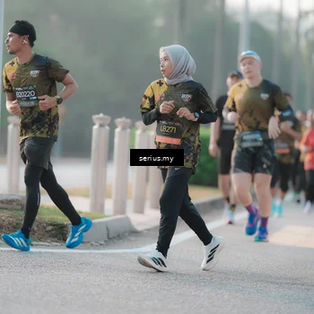 Runner Photo 6383051