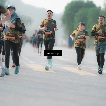 Runner Photo 6383102