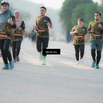 Runner Photo 6383121