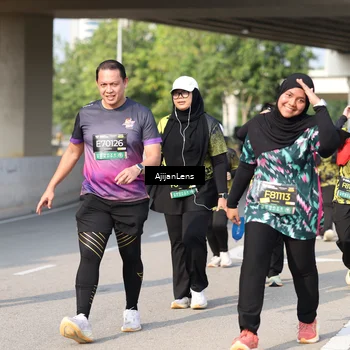 Runner Photo 6383122