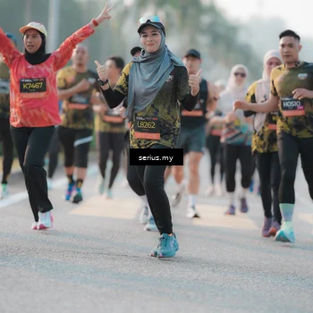 Runner Photo 6383123