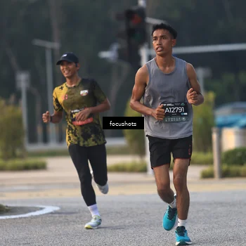 Runner Photo 6383172