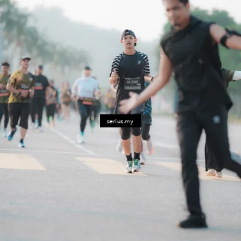 Runner Photo 6383190