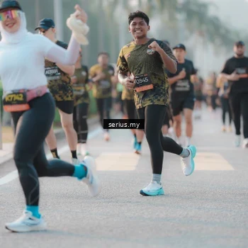 Runner Photo 6383218