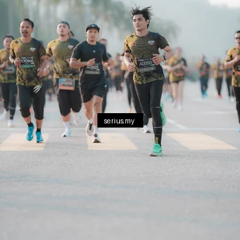 Runner Photo 6383237