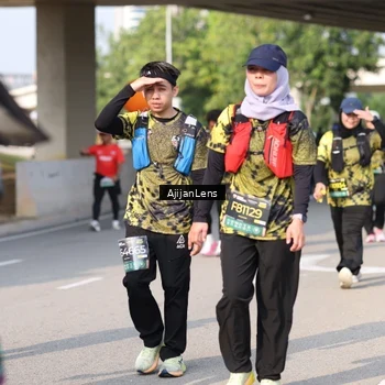 Runner Photo 6383334