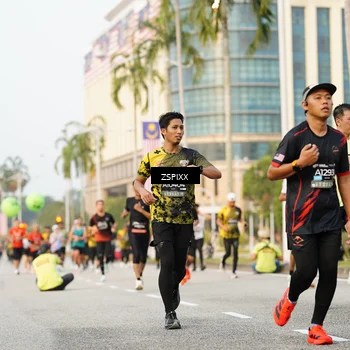 Runner Photo 6383406