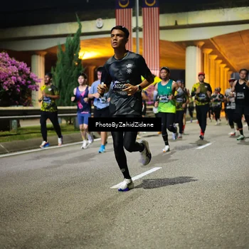 Runner Photo 6383409