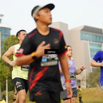 Runner Photo 6383415