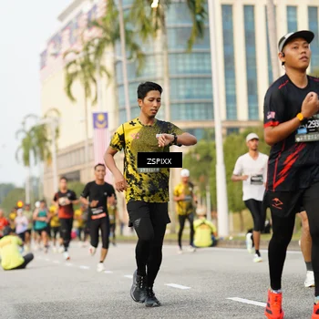 Runner Photo 6383417
