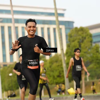 Runner Photo 6383445