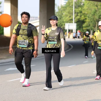 Runner Photo 6383459