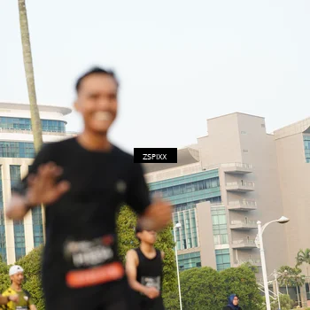 Runner Photo 6383506