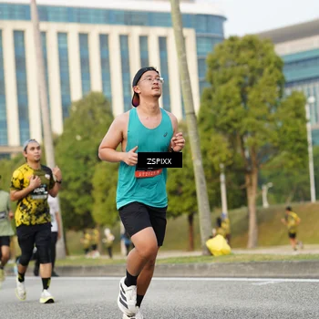 Runner Photo 6383530