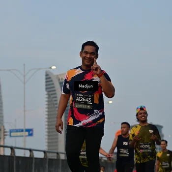 Runner Photo 6383617