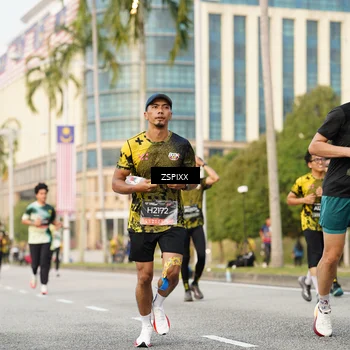 Runner Photo 6383646