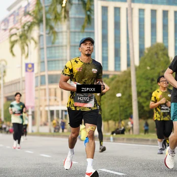 Runner Photo 6383693