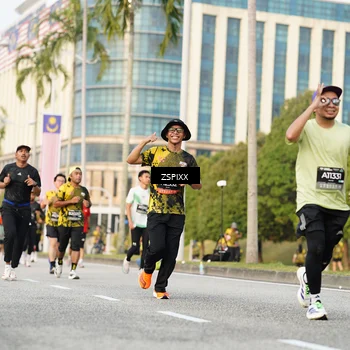 Runner Photo 6383799