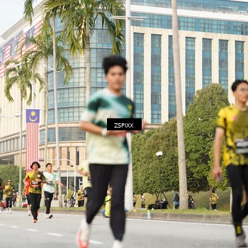 Runner Photo 6383802