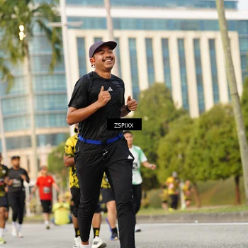 Runner Photo 6383873