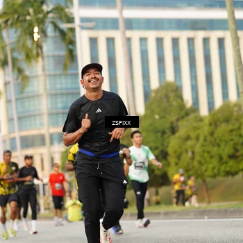 Runner Photo 6383889