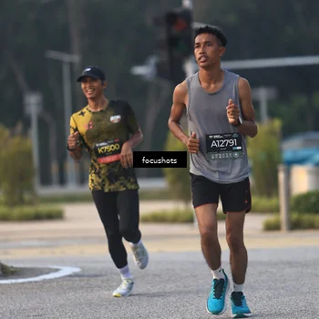 Runner Photo 6383904