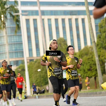 Runner Photo 6383911