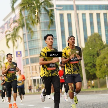 Runner Photo 6383935