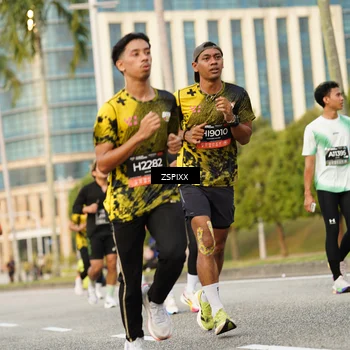 Runner Photo 6383946