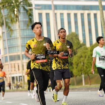 Runner Photo 6383974